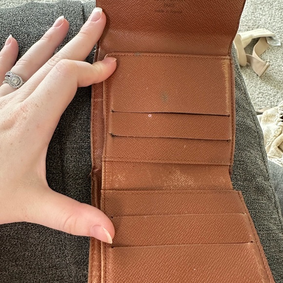 Louis Vuitton authentic monogram wallet - Picture 3 of 5